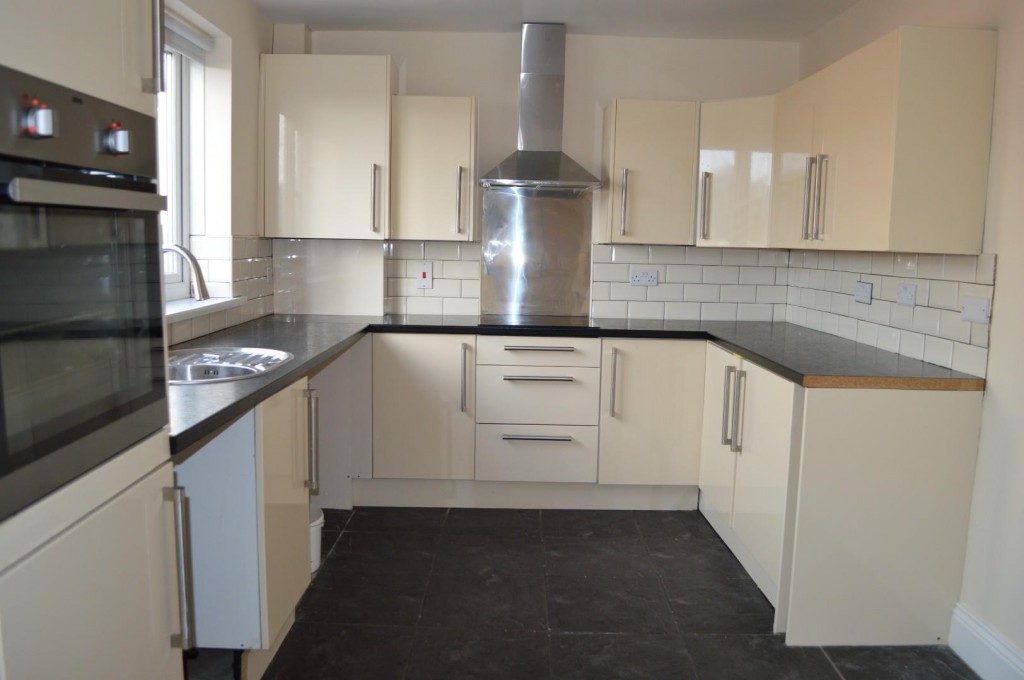 Images for Avon Green, Fleetwood